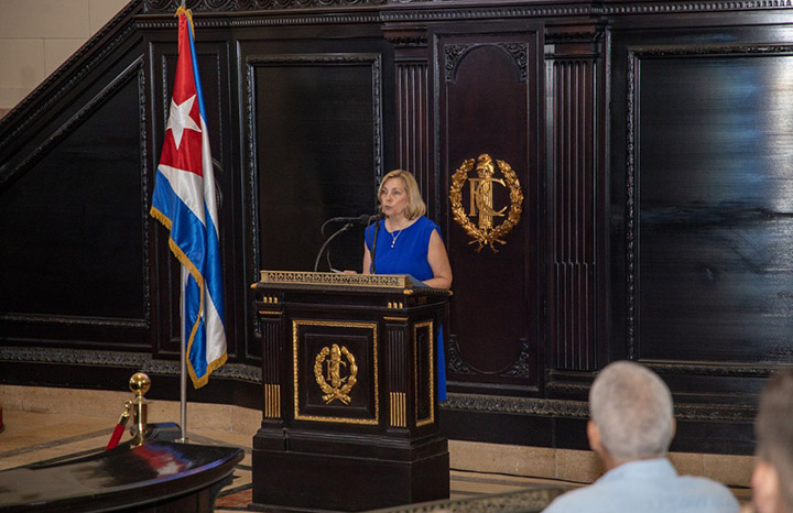 ¡Cuba quiere Paz!, exclaman diputados