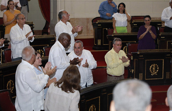 ¡Cuba quiere Paz!, exclaman diputados