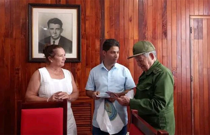 Visitó General Pardo Guerra la Universidad Central de Las Villas