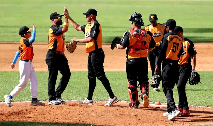Villa Clara gana subserie particular ante Matanzas