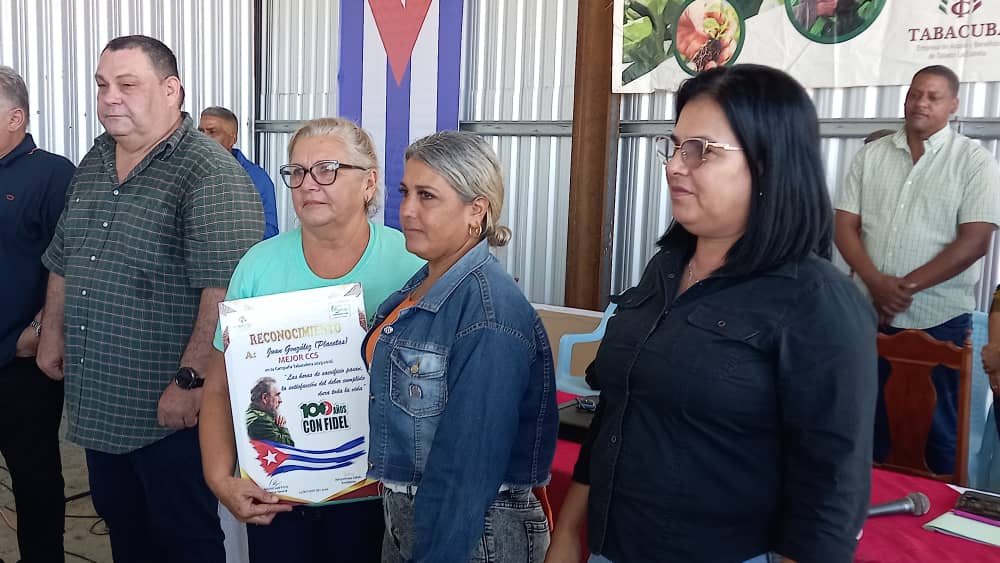 Villa Clara: Empresa tabacalera La Estrella, la mejor de su tipo en el país