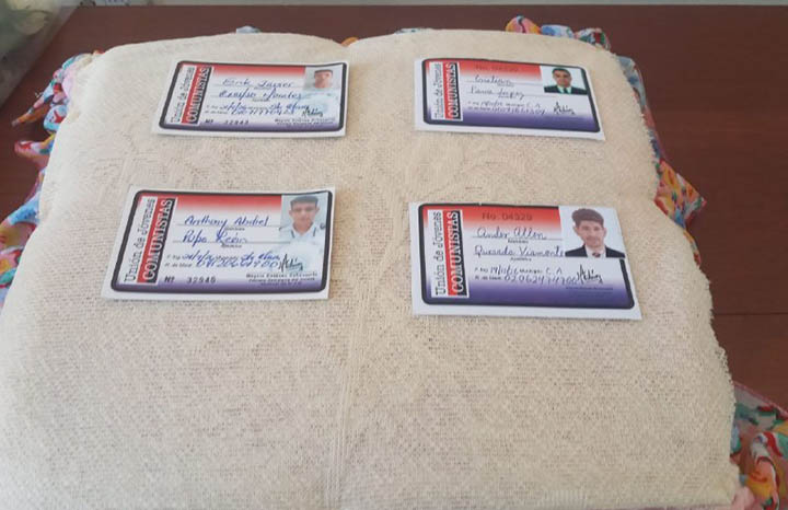 Reconocen labor de jóvenes aduaneros con Bandera de Honor de la UJC