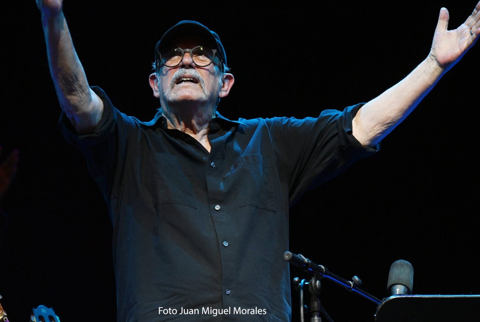 Silvio Rodríguez enternece al Liceu de Barcelona