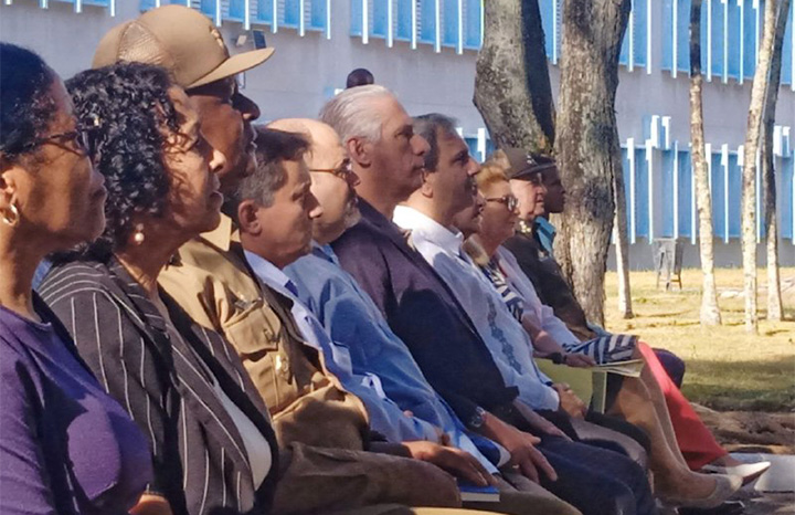 Díaz-Canel acompaña a la Educación Superior en acto de inicio de curso