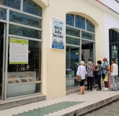 Reconoce Artex a librería "Delfín Sen Cedré" en Santa Clara