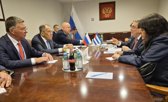 Lavrov reitera apoyo de Rusia a Cuba