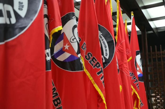 Condecoran a personas y entidades destacadas en el trabajo de los Comités de Defensa de la Revolución