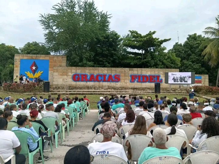 Santa Clara evoca histórica visita de Fidel